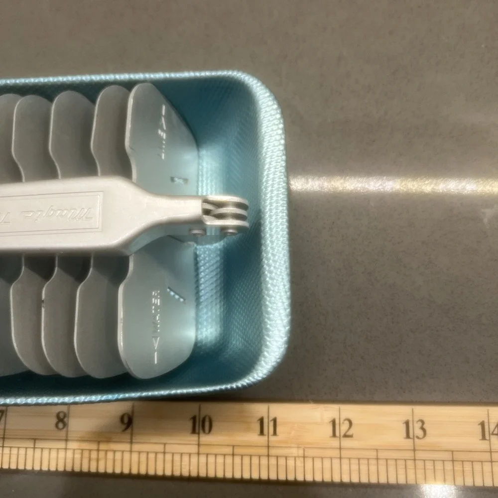 Vintage Magic Touch Chipper Aluminum Ice Cube Tray Blue/Turquoise MCM Barware